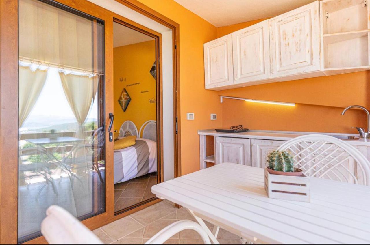 Casa Sharon Appartamento Vista Mare Ad Olbia Exterior photo